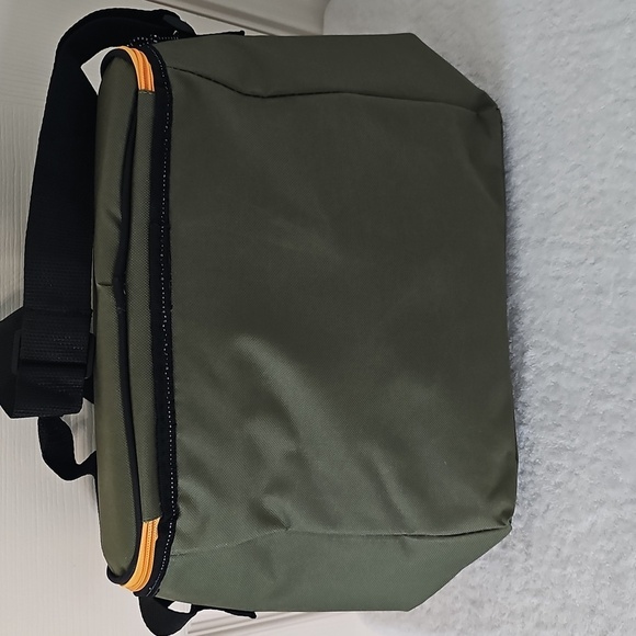 NWT Outdoors By Design 24 Can Cooler Bag Adjustable Strap 9 Inch Green & Orange - Picture 3 of 12